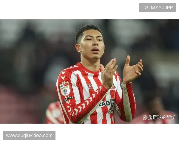 桑德兰2-1逆转水晶宫，后者遭遇十场不胜